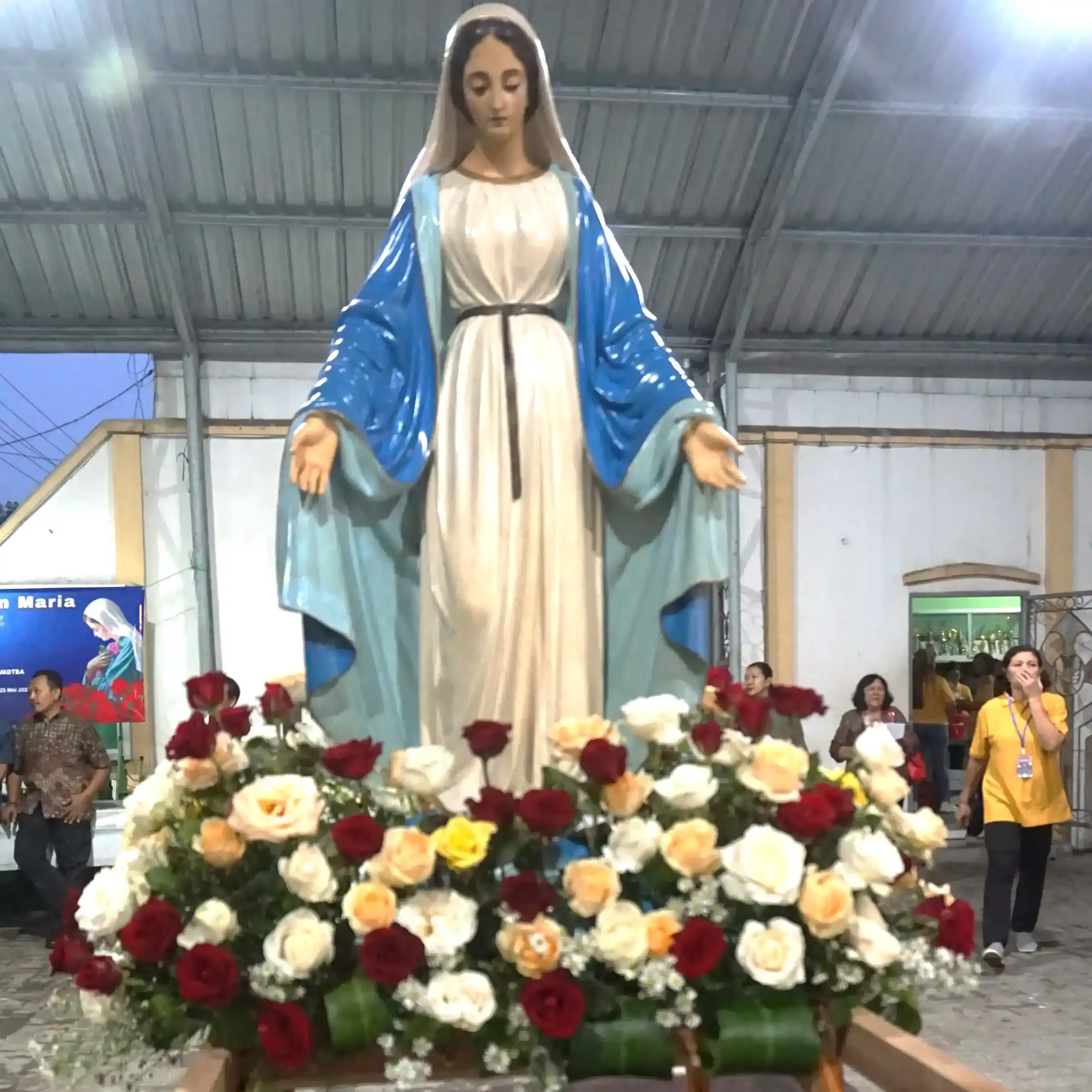 Seribu Mawar untuk Bunda Maria