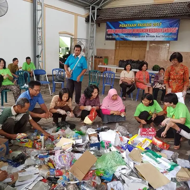 Kegiatan Daur Ulang Sampah